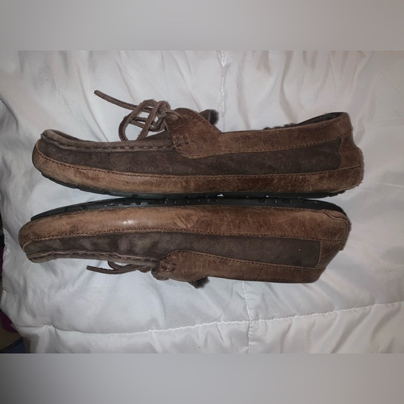 Mens Ugg Slippers - Picture 2 of 6